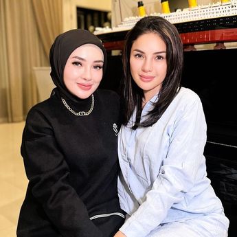 Kronologi Nikita Mirzani 'Labrak' Shella Saukia Usai Tahu Jadi Donatur Isa Zega Umrah