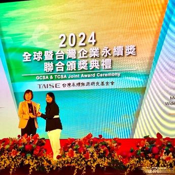 United Tractors Raih Penghargaan Global Corporate Sustainability Award 2024 di Taiwan