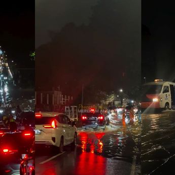 Kali Krukut Meluap, Kemacetan Panjang Terjadi di Jalan Puri Mutiara Raya Cipete Selatan