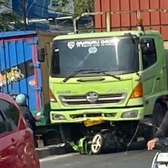 Tragis, Pemotor Meninggal Usai Kecelakaan dengan Truk Kontainer di Jakarta Utara