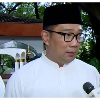  Ridwan Kamil Solat Subuh Lanjut Ziarah ke Makam Pangeran Jayakarta Sebelum Nyoblos