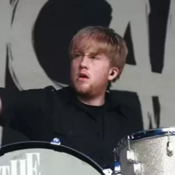 Eks Drummer Band My Chemical Romance, Bob Bryar Meninggal Dunia