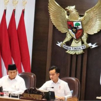 Prabowo Beber Prestasi Kabinet: Utang Petani Nelayan Dihapus, Kenaikan UMP, dan Gaji Guru