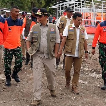 Datangi Korban Banjir Sukabumi, Kepala BNPB: Jangan Sampai Ada yang Terisolir