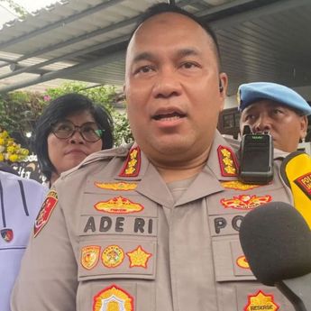 Polisi Periksa Ibu Dalam Kasus Anak Bunuh Ayah dan Nenek di Lebak Bulus