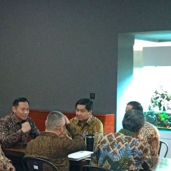 AHY Sampaikan Program Unggulan Kepada Presiden Prabowo