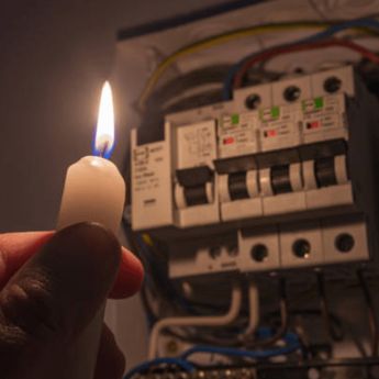 Blackout Melanda Bali, PLN: Ada Gangguan Sistem Kelistrikan