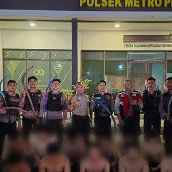 Polisi Tangkap Belasan Remaja Bersajam di Jakarta Utara