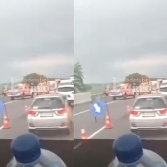 Video: Bus Rosalia Indah Terbalik di Tol Pejagan