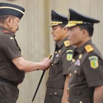 Jaksa Agung Resmi Lantik Jamwas dan Kabadiklat Baru