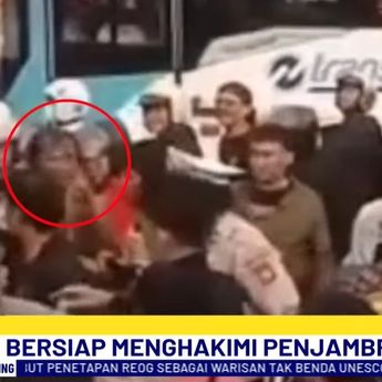 Panik! Takut Dihajar Warga, Penjambret Nekat Kabur ke Kolong Jembatan Kali Ciliwung