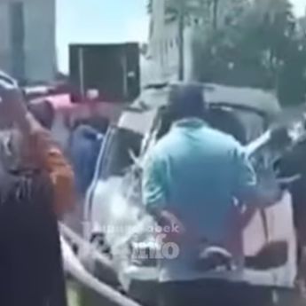 VIDEO: Honda Mobilio Hancur Dihantam Kereta Sampai Tak Berbentuk