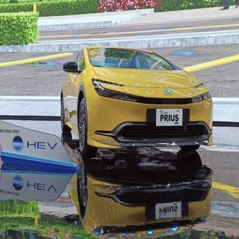 Meski Penjualan Naik, Produksi Global Toyota Merosot 10 Bulan Beruntun