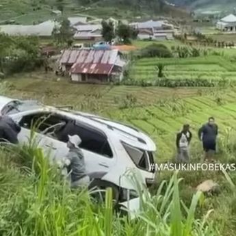 Gara-gara Aplikasi Navigasi, Fortuner Masuk Jurang 15 Meter di Batang Jawa Tengah