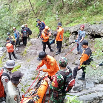 Jasad WNA Korea Pendaki Gunung Agung Ditemukan