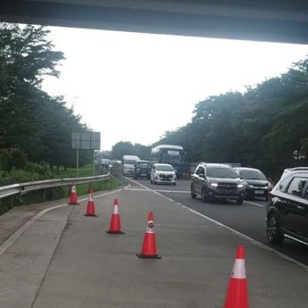 Jagorawi Arah Jakarta Diberlakukan Sistem Contraflow