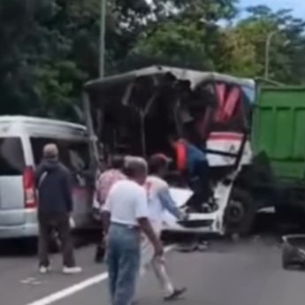 Kecelakaan Beruntun di Tol Cipularang, Jasa Marga Percepat Evakuasi dan Buka Satu Lajur untuk Kelancaran Lalu Lintas