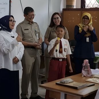 Usai Santap Makan Bergizi Gratis, Murid SD di Ciracas: Terima Kasih, Pak Presiden!