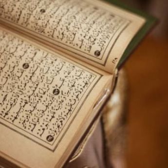 Apa Itu Malam Nuzulul Qur’an? Peringatan Penuh Makna untuk Umat Islam