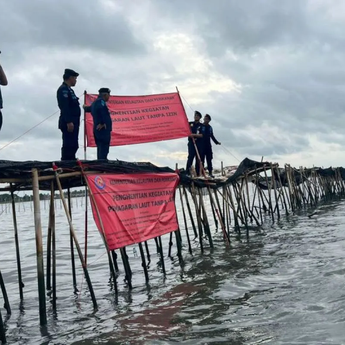 KLH Akan Dalami Laporan Terkait Pagar Laut di Tangerang