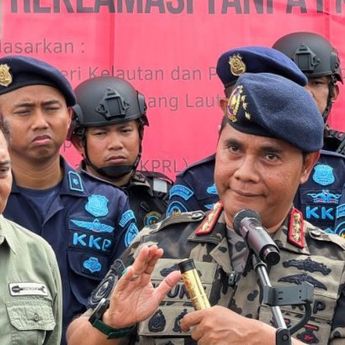 KKP Segel Pagar Laut di Bekasi