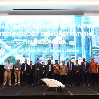 Terra Drone Gelar Demonstrasi Penerbangan Multi Drone Berbasis UTM Pertama di RI