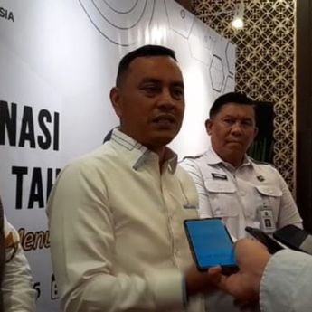 Respons Willy Aditya, Natalius Pigai Beri Buku Saku Pendidikan Kesadaran HAM Bagi 44 Ribu Napi Calon Penerima Amnesti