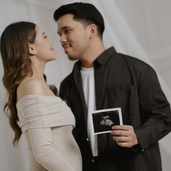 Aaliyah Massaid Umumkan Kehamilan, Potret Maternity Buat Salfok