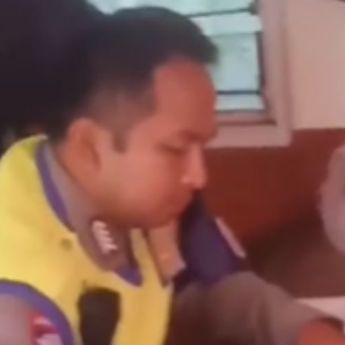 Viral Pria Ngamuk Ditilang Polisi: Saya Haji, Kakak Saya di Polda, Ini Anak Bupati Kalimantan Jangan Macam-macam!