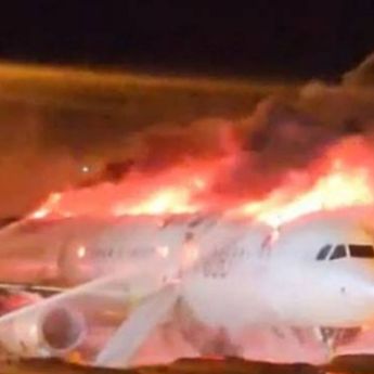 Pesawat Air Busan Terbakar di Bandara Gimhae, 176 Penumpang Selamat Dievakuasi