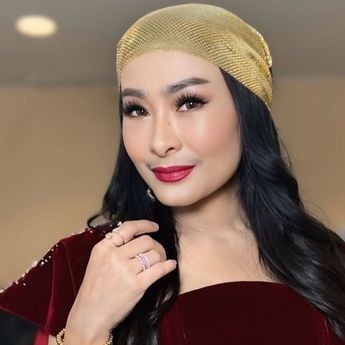 Iis Dahlia Bantah Lakukan Operasi Plastik di Korea Selatan