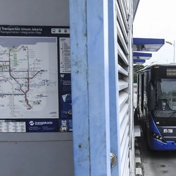 Rekayasa Rute Transjakarta Terkait Banjir yang Landa Sebagian Jakarta