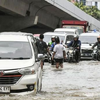 Hujan Lebat di Jakarta, Pemprov DKI: Kapasitas Saluran Air Tak Mampu Menampung