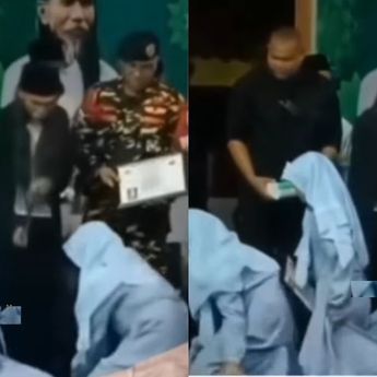 Video Santri Sujud Bahkan Cium Kaki Pengajar saat Pembagian Ijazah