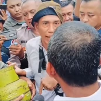 Bahlil Kena Semprot Warga Saat Tinjau Pangkalan Gas LPG: Logikanya Jalan Dong Pak!