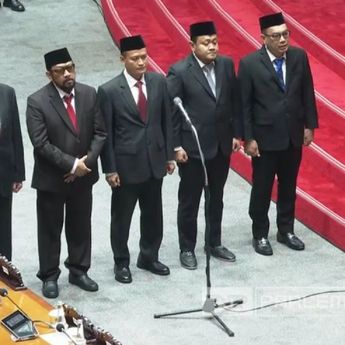 Rapat Paripurna Lantik 5 Anggota DPR Hasil PAW, Ada Jamal Mirdad