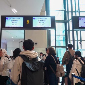 Imigrasi Pasang QR Code Pengaduan, Webcam hingga No Tipping Sign di Bandara dan Pelabuhan