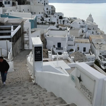 Lebih dari 1.400 Gempa Melanda Santorini di Yunani Sejak 1 Februari