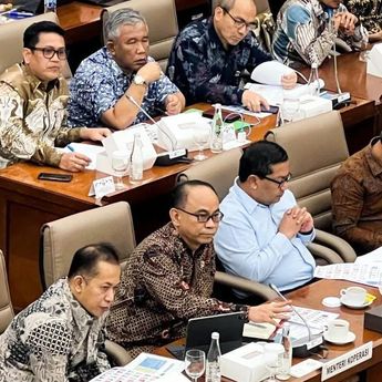 Menkop Ungkap 22 Regulasi yang Hambat Pertumbuhan Koperasi di Indonesia