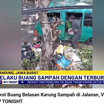 Aksi Sopir Angkot Buang Sampah di Pinggir Jalan Terekam CCTV Warga