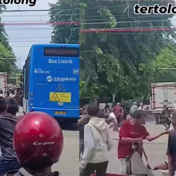 Viral Video TransJakarta Terhenti di Tengah Rel Kereta, Penumpang Panik Berhamburan