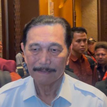 Ramai Tagar Indonesia Gelap, Luhut: yang Gelap Itu Kau, Bukan Indonesia