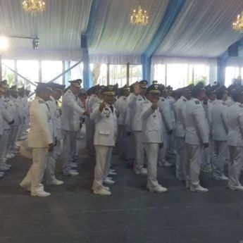 Sejarah! Prabowo Lantik Secara Serentak 961 Kepala Daerah dan Wakil di Istana l