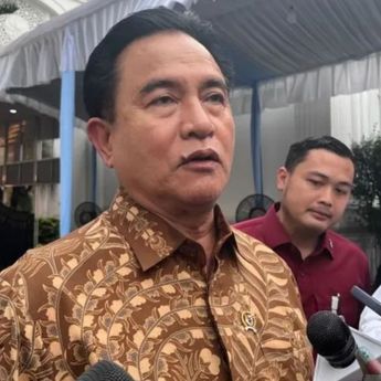 Yusril Ihza Mahendra Hormati Keputusan KPK soal Penahanan Hasto Kristiyanto