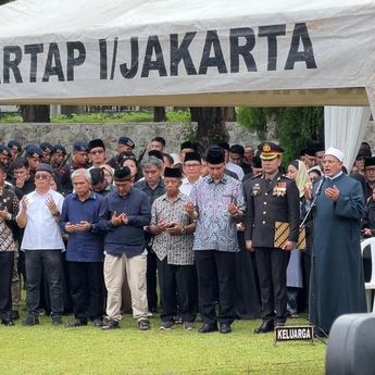 Eks Wakapolri Komjen Purn Syafruddin Banyak Umrahkan Orang Tak Mampu