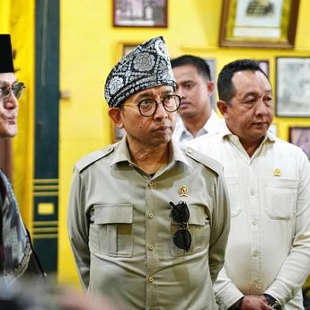Menbud Fadli Zon Kunjungi Istana Kadriah Pontianak, Tekankan Pentingnya Pelestarian Budaya