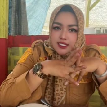 Viral Kades di Bogor Geli Bawa Nasi Berkat dalam Acara Bupati dan Wakil Bupati Bogor