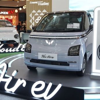 Wuling Tampilkan New Air EV dan New Cloud EV dengan Promo Istimewa di Summarecon Mall Serpong