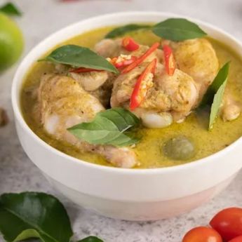 Resep Opor Ayam Khas Lebaran yang Nikmat 