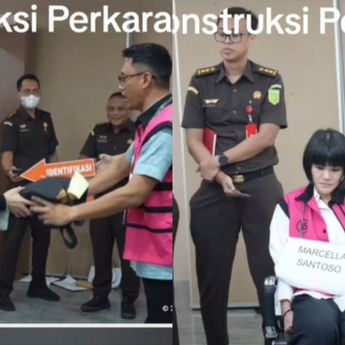 Penampakan Ary Bakri dan Marcella Santoso Saat Rekonstruksi Suap Vonis Minyak Mentah
